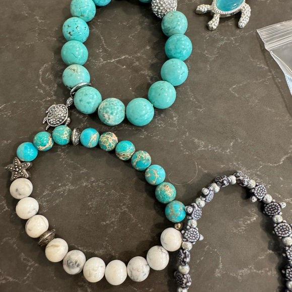 Fun combo of beachy sea turtle theme jewelry items and more - Picture 2 of 6